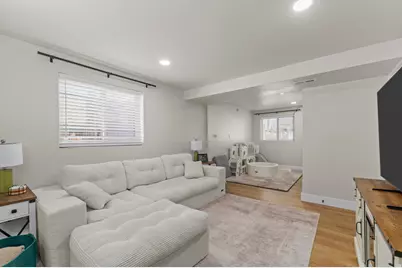 291 E 1950 S, Bountiful, UT 84010 - Photo 14