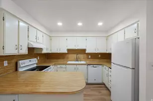 263 W Garden Park Dr N, Orem, UT 84057 - Photo 8