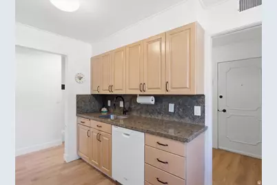 2270 E Carriage Ln #81, Holladay, UT 84117 - Photo 8