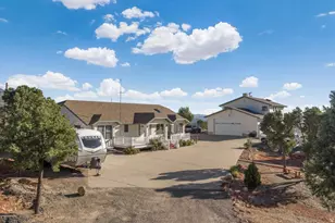 708 E Mule Deer Dr, Central, UT 84722 - Photo 2