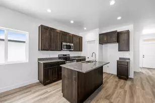 1641 S Windsong Dr, Santaquin, UT 84655 - Photo 6