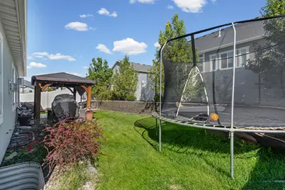2041 E Telegraph Rd, Eagle Mountain, UT 84005 - Photo 34