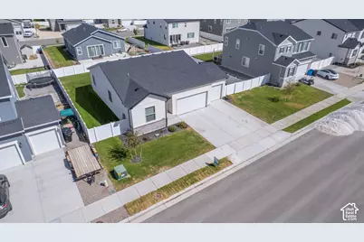 6362 N Red Colt Ln, Stansbury Park, UT 84074 - Photo 4