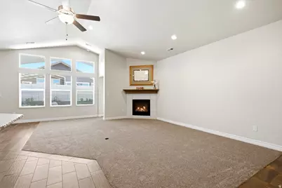 2307 W 1900 N, Clinton, UT 84015 - Photo 6
