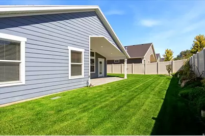 2307 W 1900 N, Clinton, UT 84015 - Photo 30