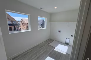 1085 W 880 S, Woods Cross, UT 84087 - Photo 8