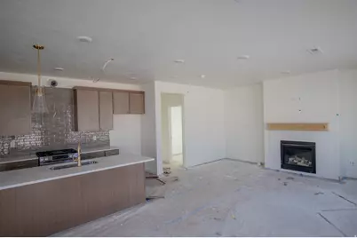 1085 W 880 S #27, Woods Cross, UT 84087 - Photo 2