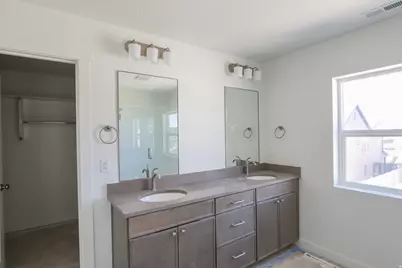 1085 W 880 S #27, Woods Cross, UT 84087 - Photo 8