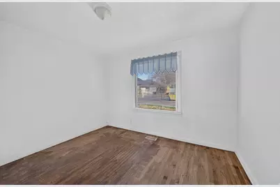 236 N 900 W, Salt Lake City, UT 84116 - Photo 14