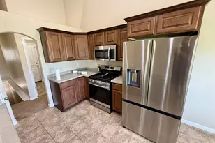 2444 N Hooded Crane Circle, Clinton, UT 84015 - Photo 8