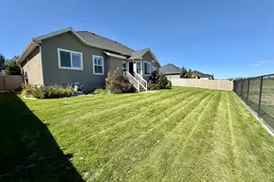 2444 N Hooded Crane Circle, Clinton, UT 84015 - Photo 62