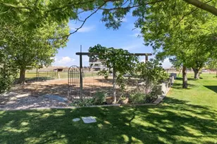 11290 S South Fields Rd W, Mayfield, UT 84643 - Photo 24