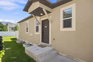 748 S 150 E, Smithfield, UT 84335 - Photo 4