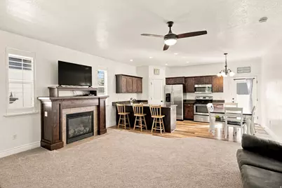 748 S 150 E, Smithfield, UT 84335 - Photo 8