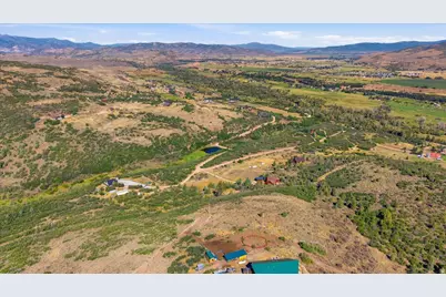 114 Woodland View Dr, Woodland Hills, UT 84036 - Photo 8