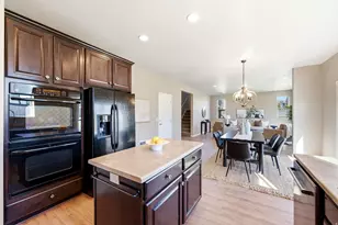 9022 N Suffolk Ln, Eagle Mountain, UT 84005 - Photo 10