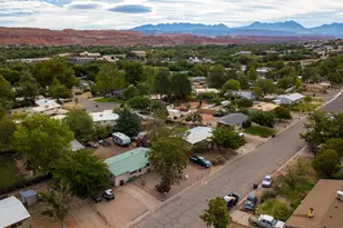 549 Mountain View Dr, Moab, UT 84532 - Photo 16