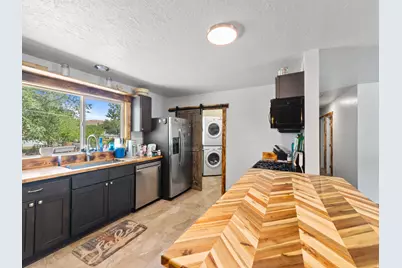 549 Mountain View Dr, Moab, UT 84532 - Photo 2