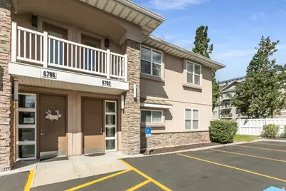 6782 S 1300 E, Cottonwood Heights, UT 84121 - Photo 2