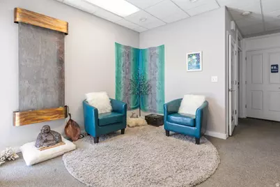 6782 S 1300 E, Cottonwood Heights, UT 84121 - Photo 4
