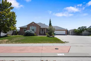 4613 W Copper Valley Ln, West Jordan, UT 84088 - Photo 2