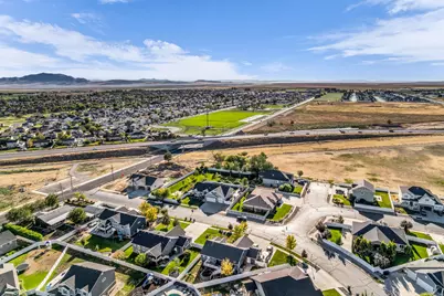 674 S 3300 W, Syracuse, UT 84075 - Photo 50