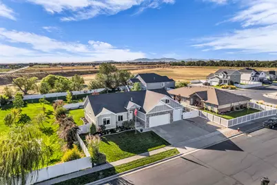 674 S 3300 W, Syracuse, UT 84075 - Photo 52