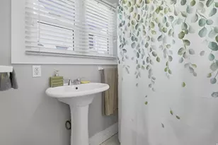 273 S 1100 E, Salt Lake City, UT 84102 - Photo 10