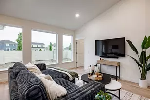 1636 E Groundhog Ln, Eagle Mountain, UT 84005 - Photo 10