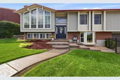 107 W 2050 S, Bountiful, UT 84010 - Photo 2