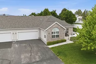 3304 S Hunter Villa Ln, West Valley, UT 84128 - Photo 32
