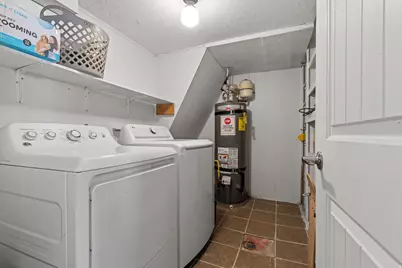 2317 E Oakridge Dr N, Layton, UT 84040 - Photo 20