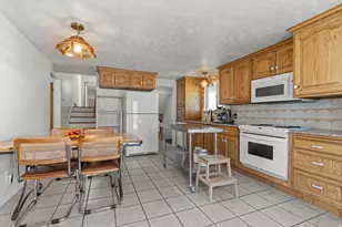 2317 E Oakridge Dr N, Layton, UT 84040 - Photo 6