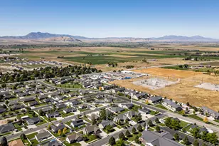 629 N 200 E, Smithfield, UT 84335 - Photo 50