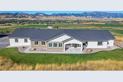 8561 S Horizon Dr, Paradise, UT 84328 - Photo 1