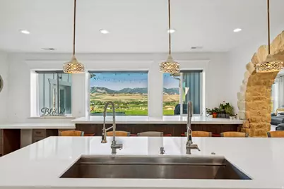 8561 S Horizon Dr, Paradise, UT 84328 - Photo 12