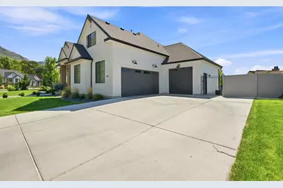 643 W 3100 N, Pleasant Grove, UT 84062 - Photo 2