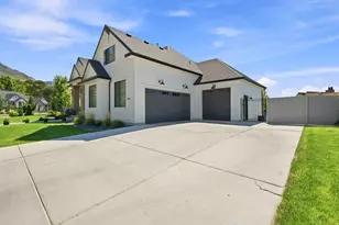 643 W 3100 N, Pleasant Grove, UT 84062 - Photo 2