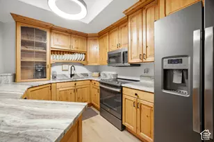 667 Wildflower Cir, North Salt Lake, UT 84054 - Photo 58