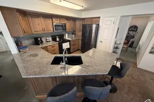 2193 E Sego Lily Dr S, Sandy, UT 84092 - Photo 16