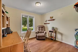 1498 E Mt Manor Cir, Cottonwood Heights, UT 84121 - Photo 24
