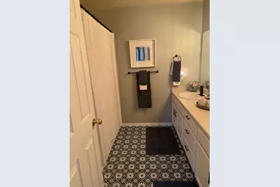 6437 S High Bluff Dr W, Salt Lake City, UT 84118 - Photo 14