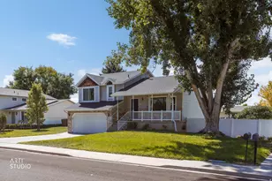 1727 N 200 W, Orem, UT 84057 - Photo 2
