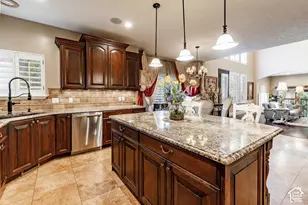 7256 S Milne Garden Cir E, Cottonwood Heights, UT 84047 - Photo 14