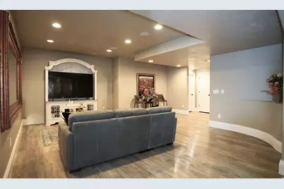 7256 S Milne Garden Cir E, Cottonwood Heights, UT 84047 - Photo 30