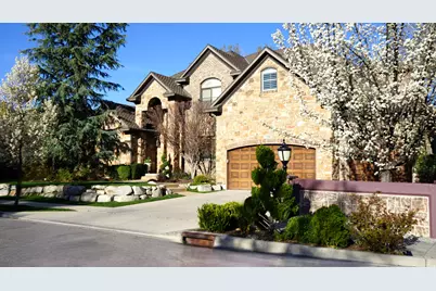 7256 S Milne Garden Cir E, Cottonwood Heights, UT 84047 - Photo 4