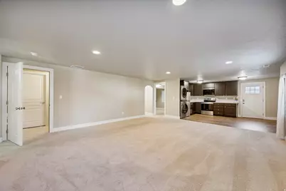 2038 W 450 N, Lehi, UT 84043 - Photo 32