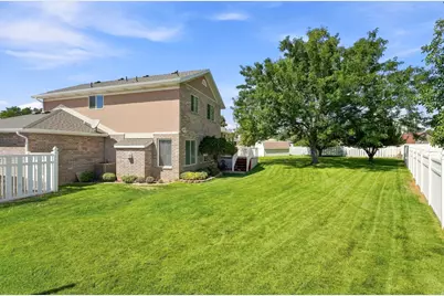 2755 S 900 W, Syracuse, UT 84075 - Photo 32