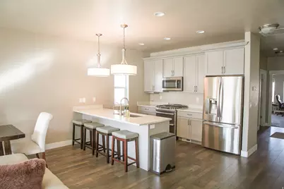 1359 W Stewart Falls Dr S, Riverton, UT 84065 - Photo 2