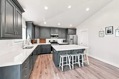 2363 N Elderberry Cir, Saratoga Springs, UT 84045 - Photo 10